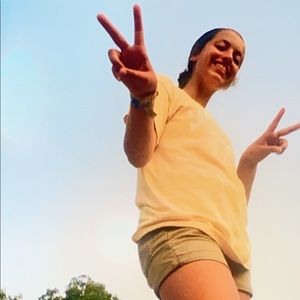 Meet your Posher, Olivia